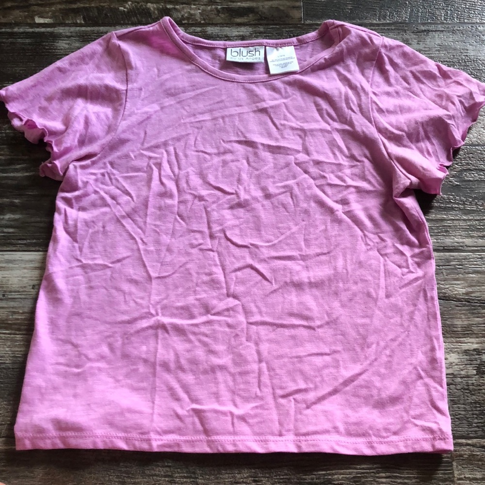 Pink tee shirt